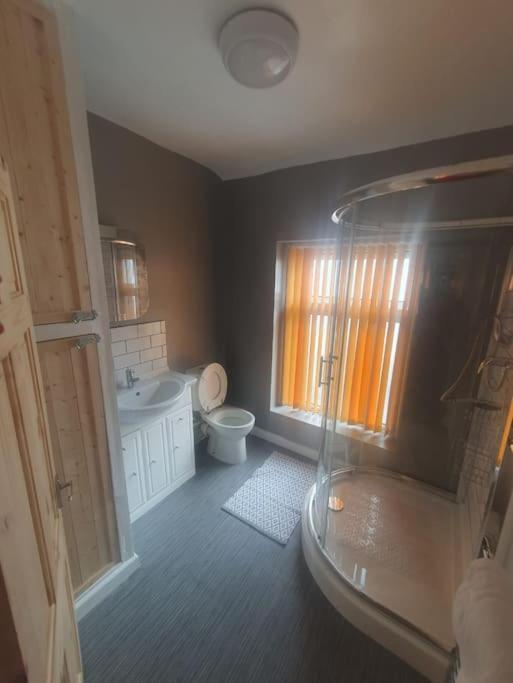 Вілла Guardian View Abertillery Екстер'єр фото